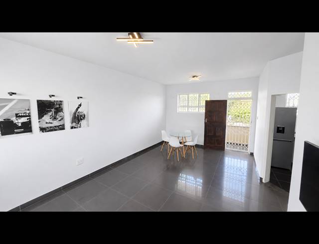 1.5 BEDROOM APARTMENT FOR SALE IN ESSENWOOD